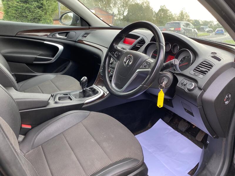 VAUXHALL INSIGNIA