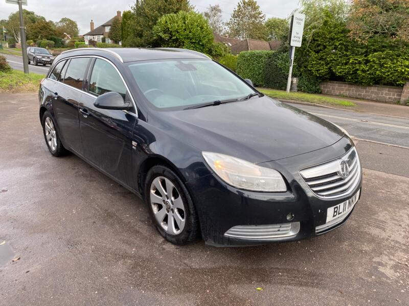 View VAUXHALL INSIGNIA 2.0 CDTi 160  ECOFLEX  SE ESTATE *1 PREVIOUS OWNER * LAST OWNER 9 YEARS *