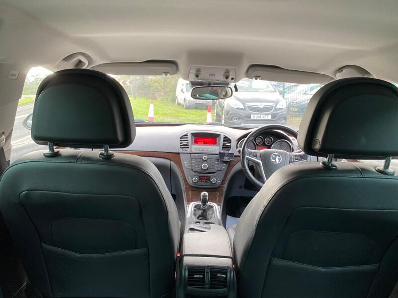 VAUXHALL INSIGNIA