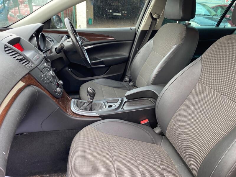 VAUXHALL INSIGNIA