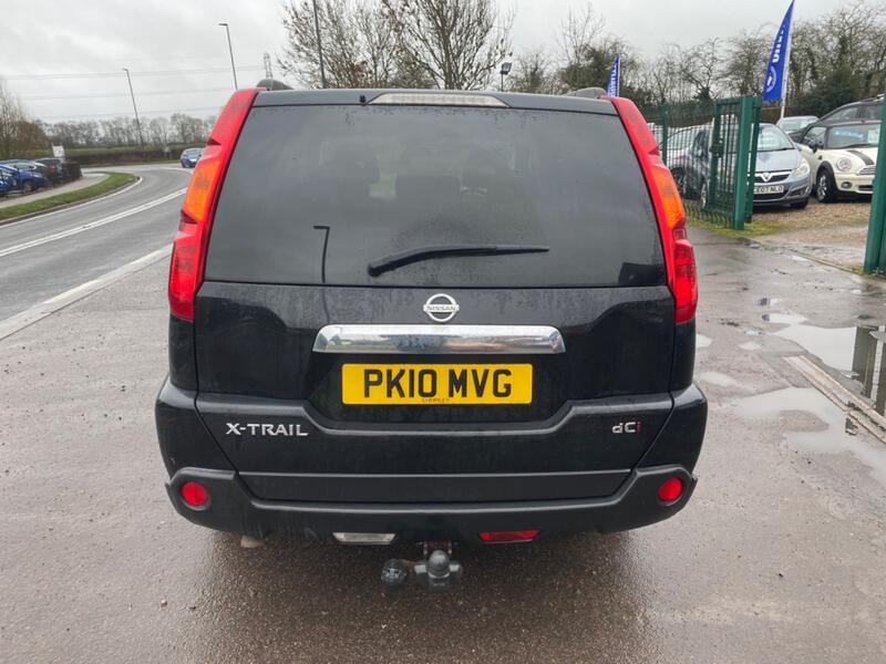 NISSAN X-TRAIL