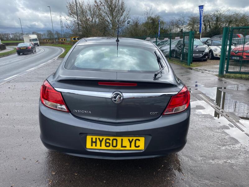 VAUXHALL INSIGNIA
