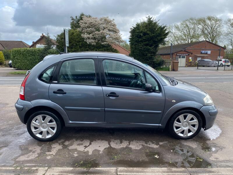 View CITROEN C3 1.6 HDi 16V Exclusive *£35 ROAD TAX * last local lady owner 15 years * service history *