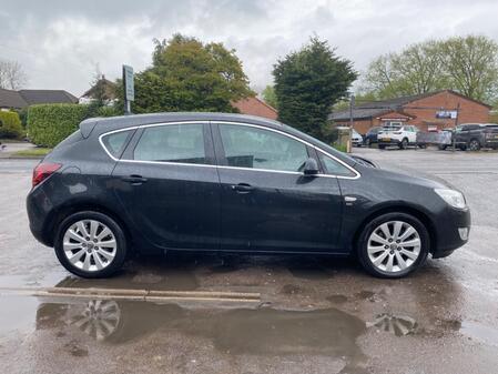 VAUXHALL ASTRA 1.7 CDTi ecoFLEX SE **£35 ROAD TAX**SAT NAV**