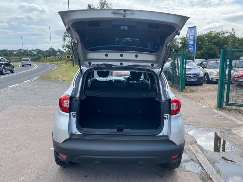 RENAULT CAPTUR