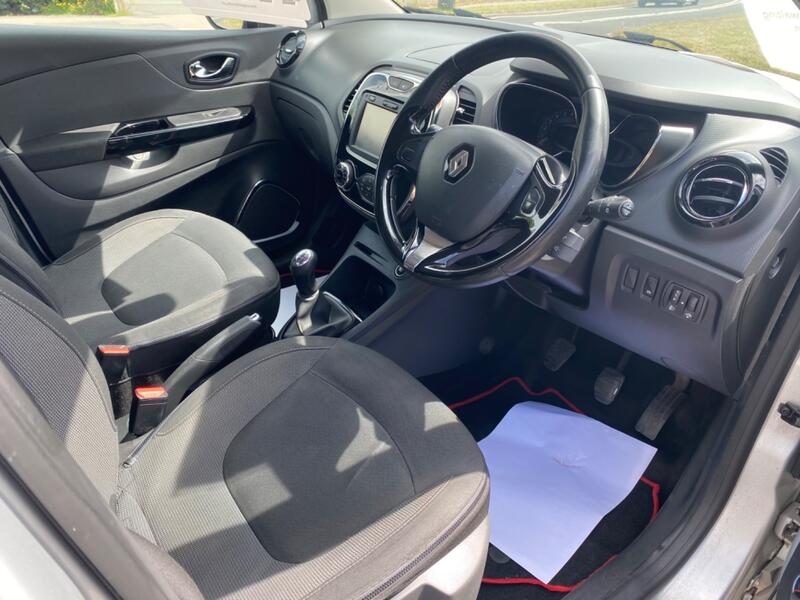 RENAULT CAPTUR