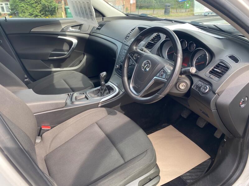 VAUXHALL INSIGNIA