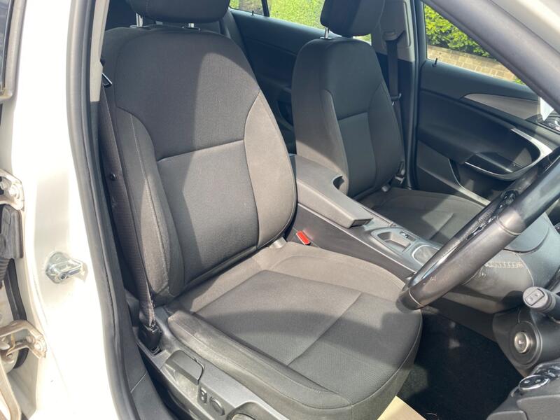 VAUXHALL INSIGNIA