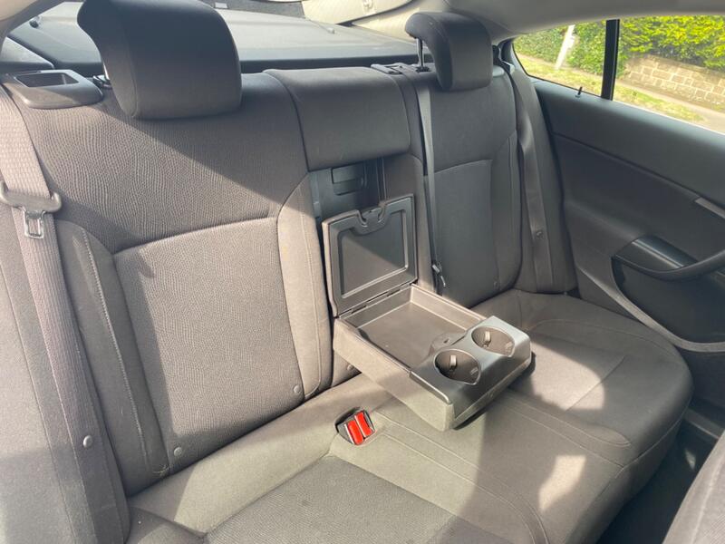VAUXHALL INSIGNIA