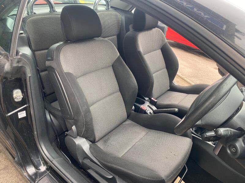 PEUGEOT 207 CC
