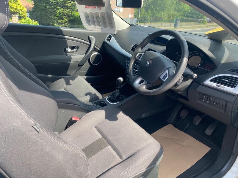 RENAULT MEGANE