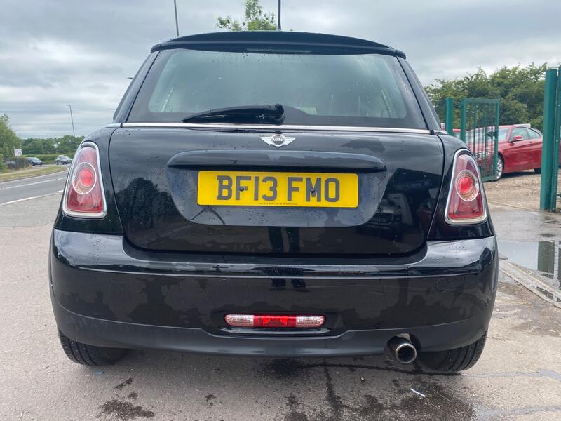 MINI HATCH