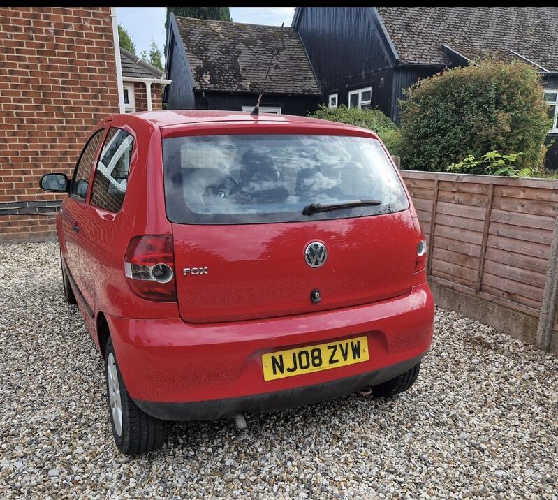 View VOLKSWAGEN FOX 1.2 6V Urban Fox * LOW INSURANCE * MOT 19/6/26 *