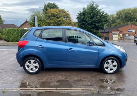 KIA VENGA 1.4 CRDi 2 * £35 ROAD TAX * LAST OWNER 8 YEARS *