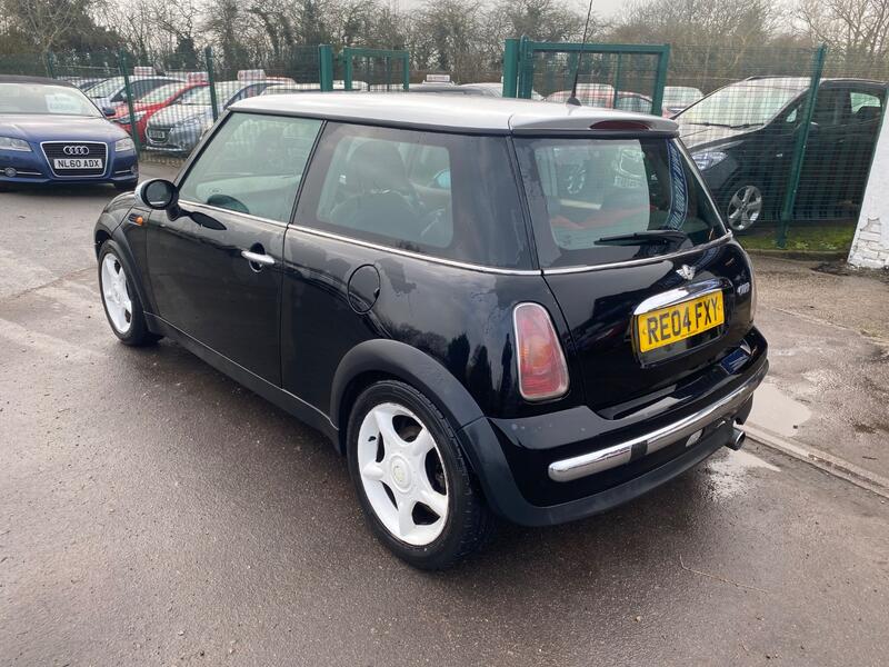 MINI HATCH COOPER