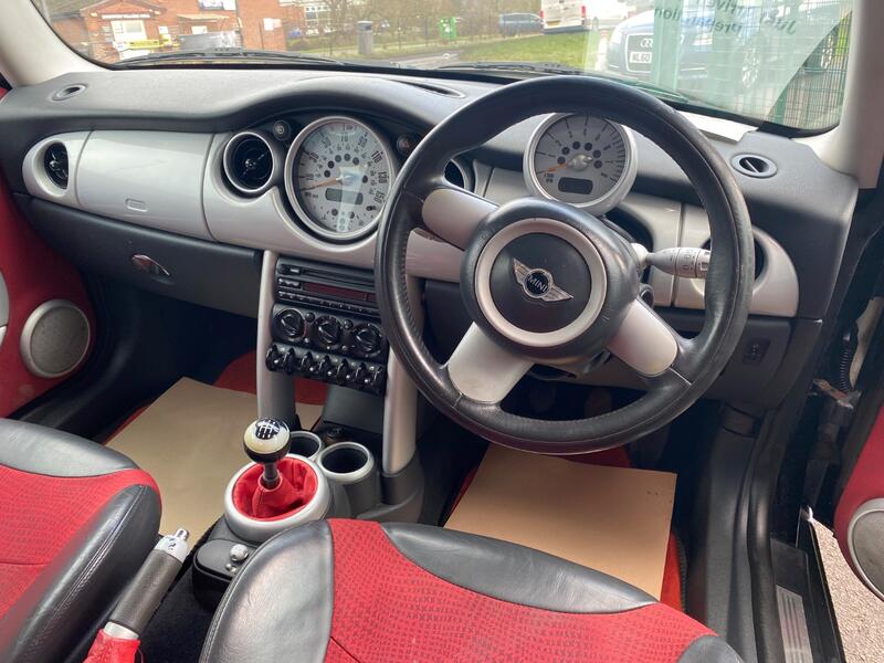 MINI HATCH COOPER