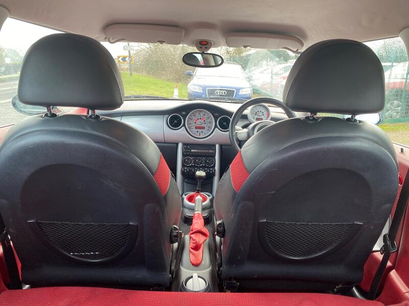 MINI HATCH COOPER
