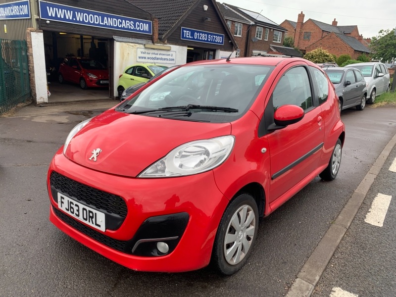 PEUGEOT 107