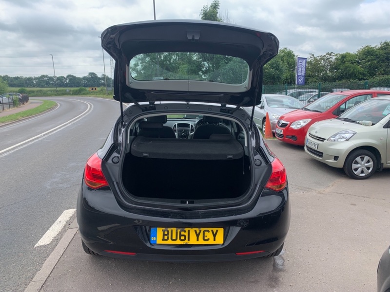 VAUXHALL ASTRA