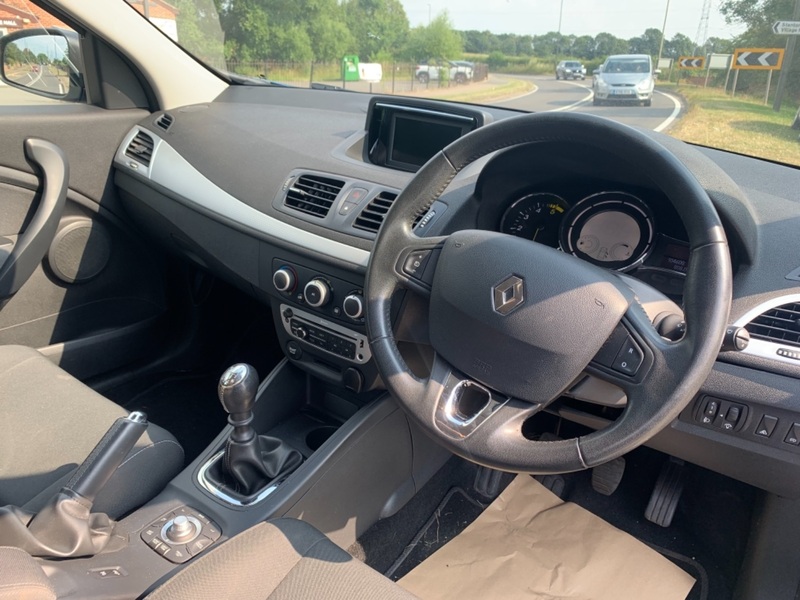 RENAULT MEGANE