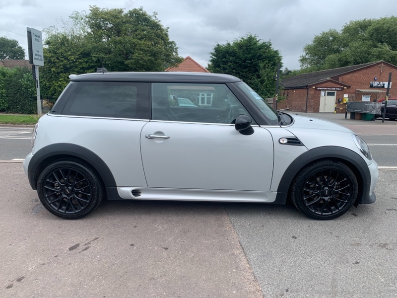 View MINI HATCH 1.6 COOPER JOHN COOPER WORKS AERODYNAMIC KIT*FULL MINI SERVICE HISTORY**HIGH SPECIFICATION CAR’