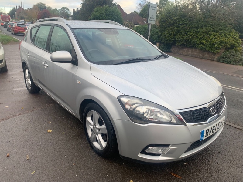 View KIA CEED 1.6 CRDI 2 ECODYNAMICS STATION WAGON ESTATE **£30 ROAD TAX**