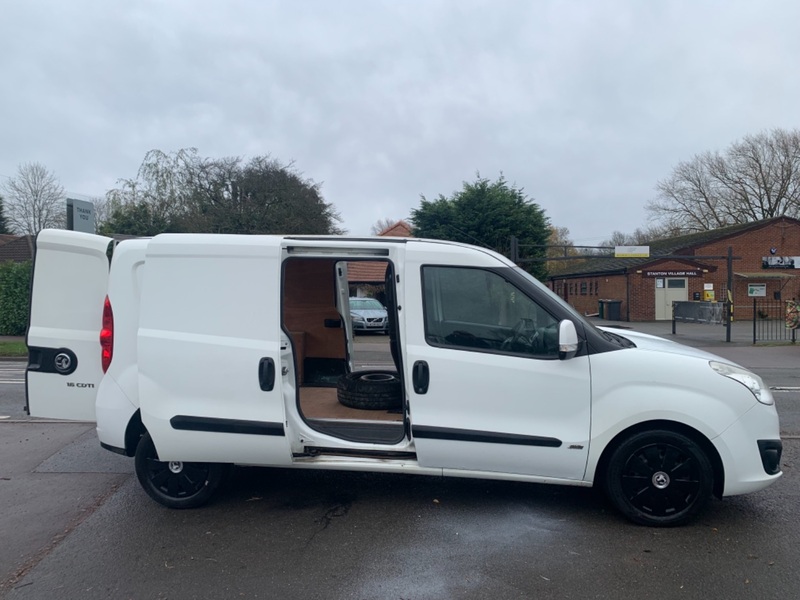 VAUXHALL COMBO