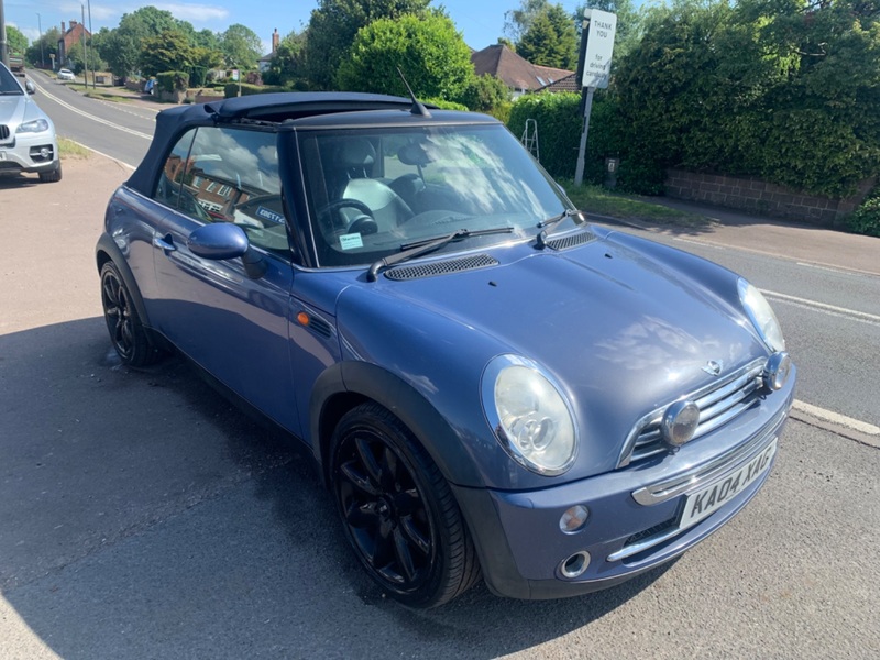 View MINI CABRIOLET 1.6 COOPER**17 ALLOYS**HALF LEATHER TRIM **