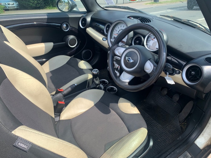 MINI CABRIOLET